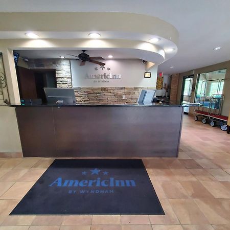 Americinn By Wyndham Delafield Exterior photo