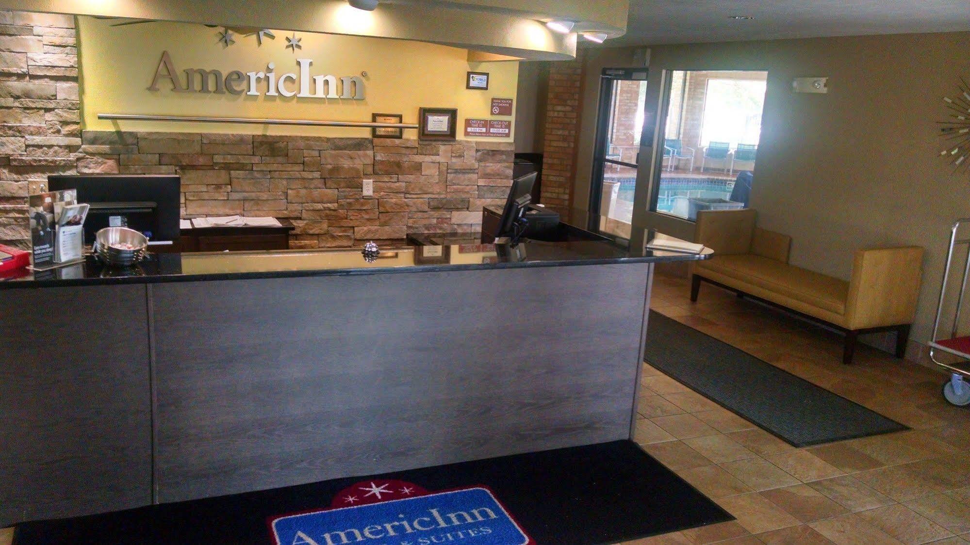 Americinn By Wyndham Delafield Exterior photo